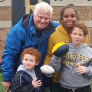 Meet your Posher, Tom